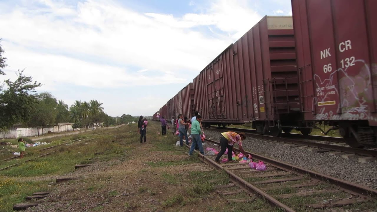 APOYANDO A LOS INMIGRANTES, RUIZ NAYARIT MEXICO..Ç