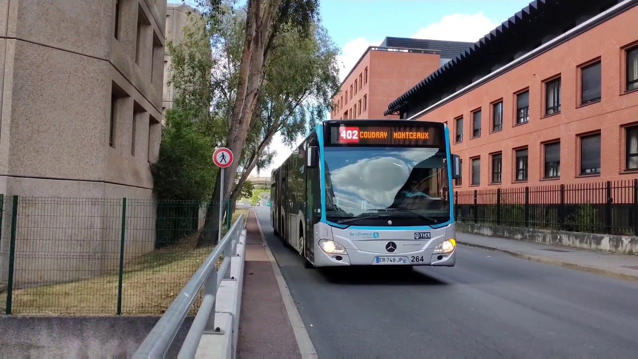 Spot de bus TICE à Monseigneur Roméro à Évry-Courcouronnes
