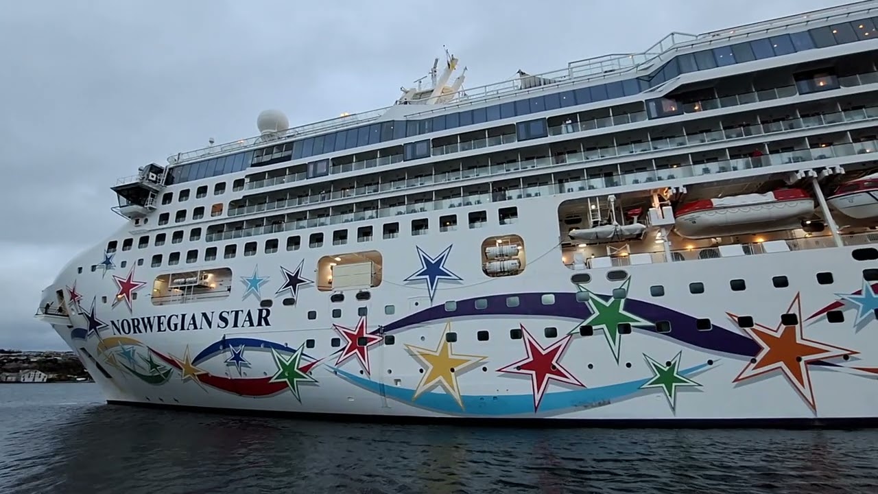 Norwegian Star i ankomst Kristiansund, 18. oktober 2025