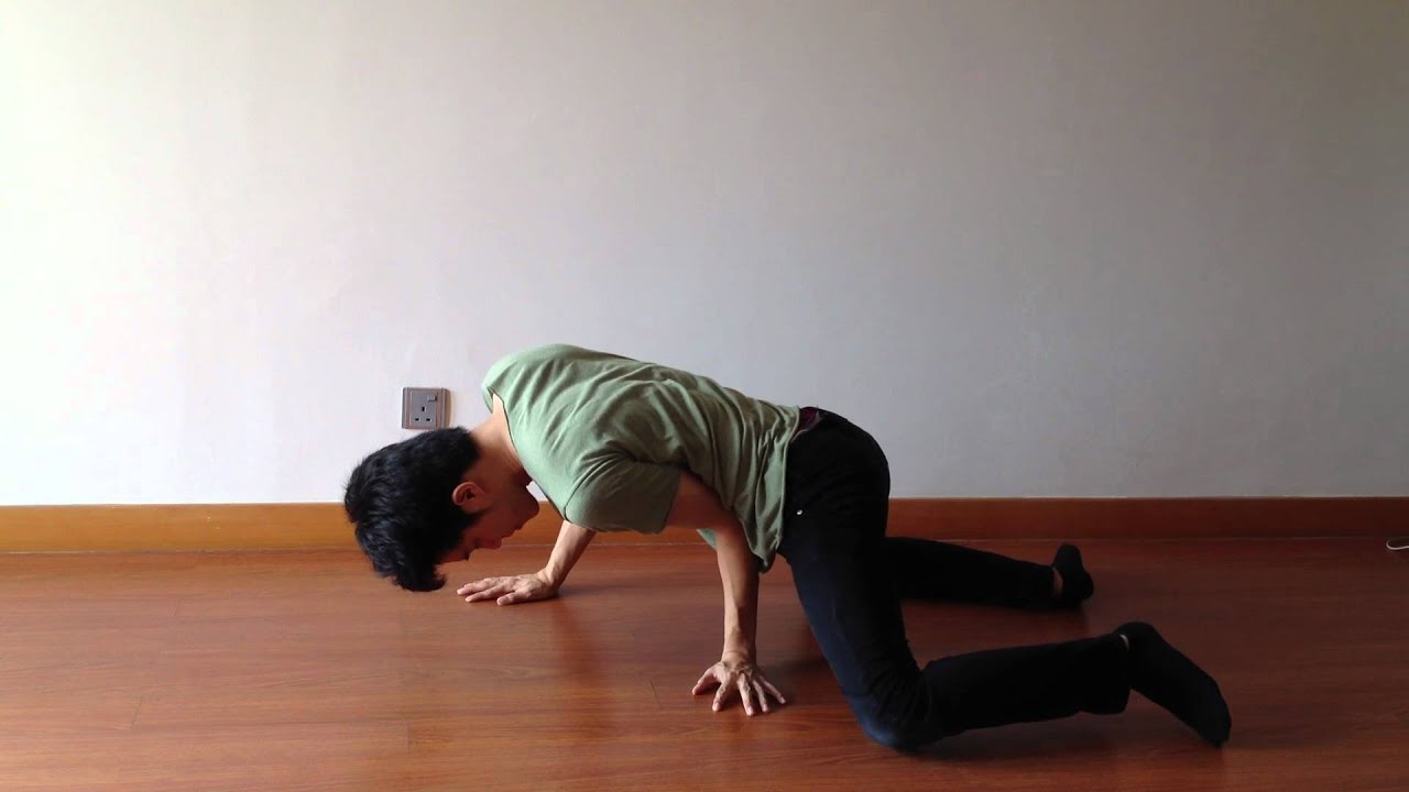 How To, Do a One-Handed, Turtle-Freeze - Breakdance Tutorial