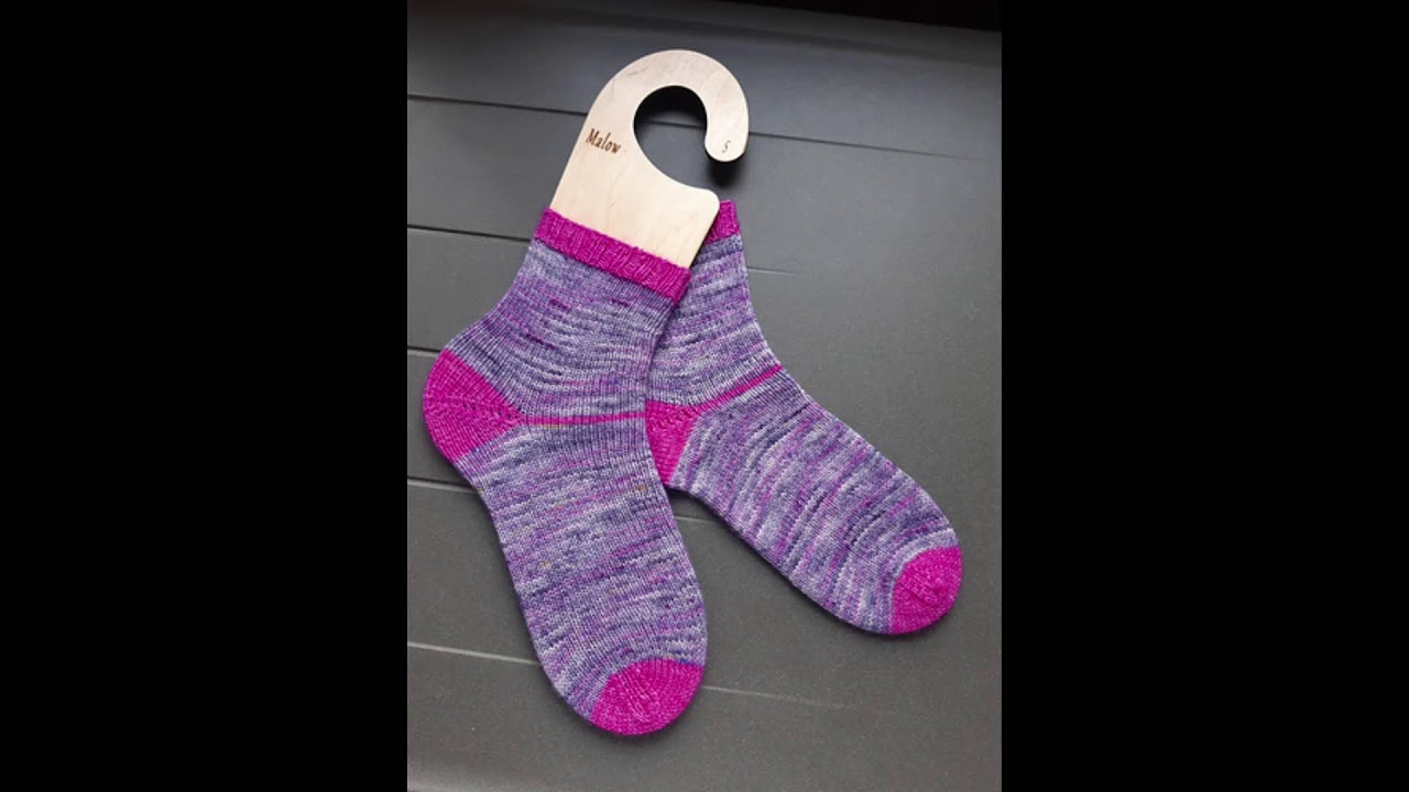 3 mars 26         De retour chez Madolaine la Patons Kroy Socks