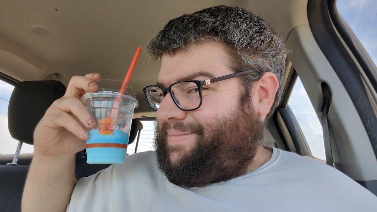 Deadcarpet Tries The Frozen Cotton Candy Cloud Drink From Burger King