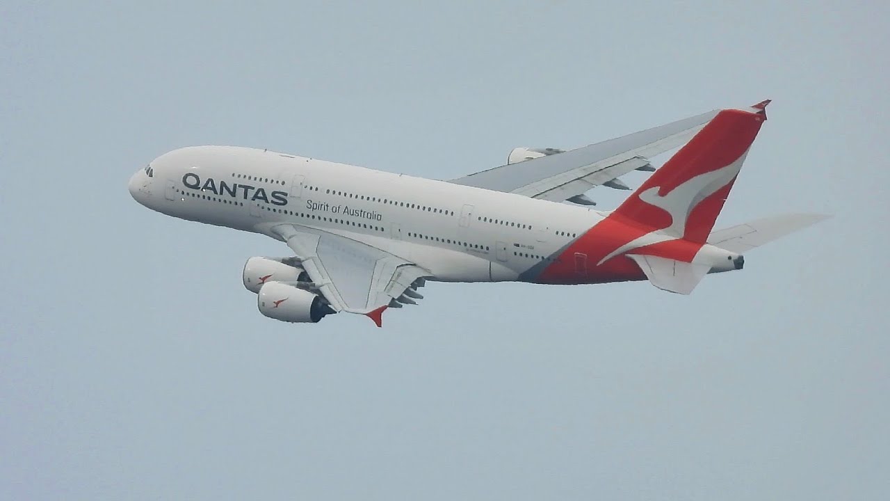 Sydney Airport Planespotting from Home #193 | Nikon P1100 Zoom Testing
