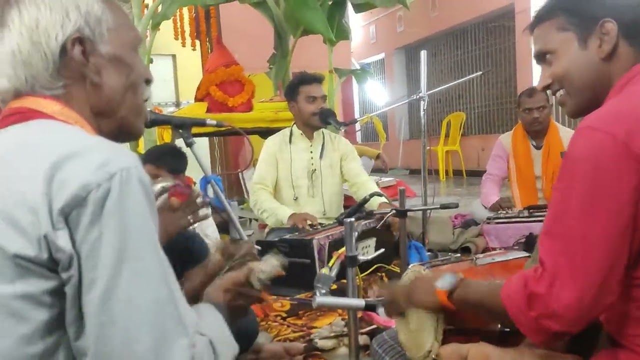 #kirtan वायरल भेजे हैं लिफाफा मे आबीर प्रहलाद सिंह का आप सभ किर्तन सुने शेयर कमेंट सब्सक्राइब करे 🙏🙏