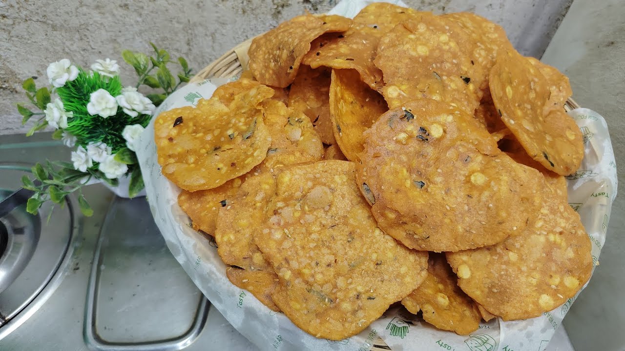 Sankranthi Special Chekkalu Recipe / Easy & Tasty HomeMade Recipe👩🏻‍🍳😋 #Suscribe @Mahabubbeekitchen 