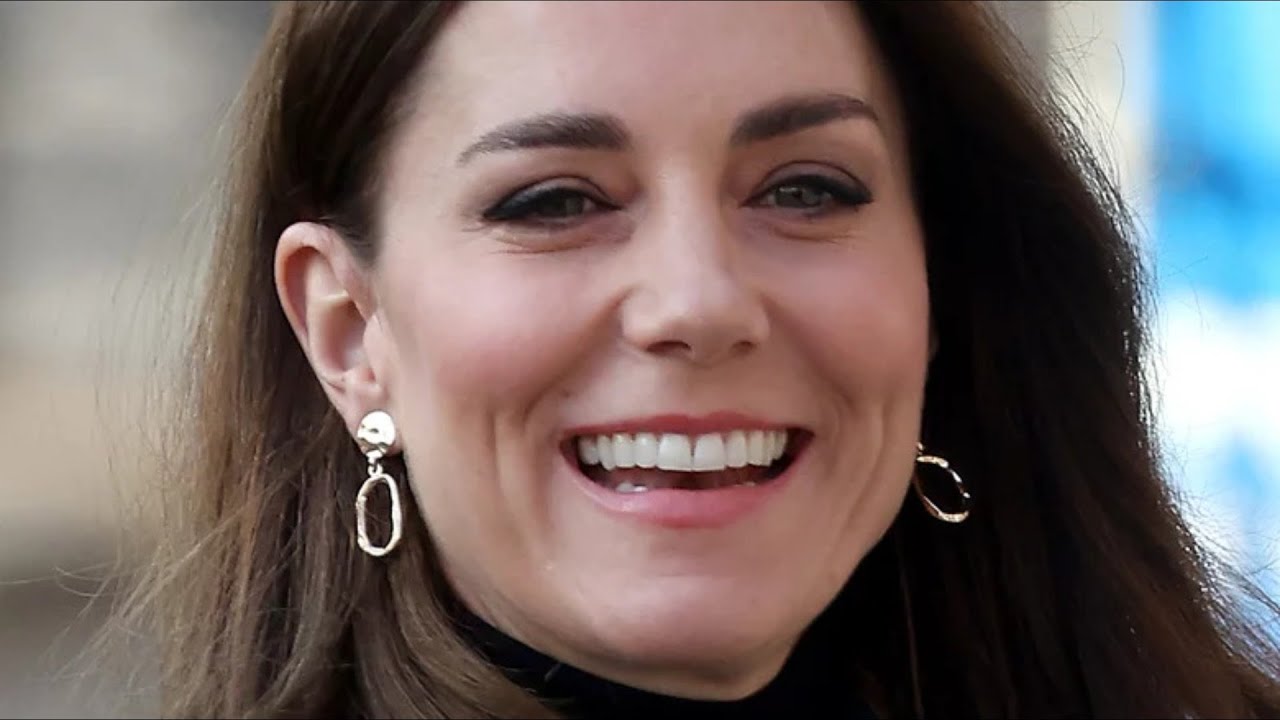 Body Language Expert Reveals Meghan Markle's Telltale Signs Of Discomfort With William And Catherine