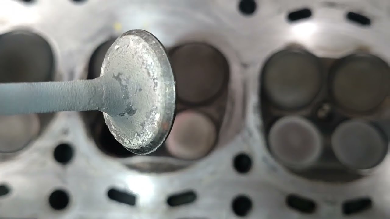 Honda CB650R part 3 is loss of compression due to leaking valves