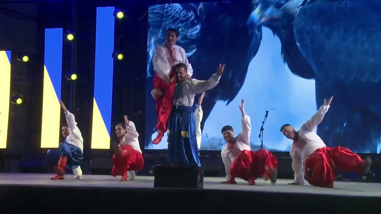 Киевские парубки / “Jóvenes de Kyiv” - Ballet Solovey. Rosario, Argentina