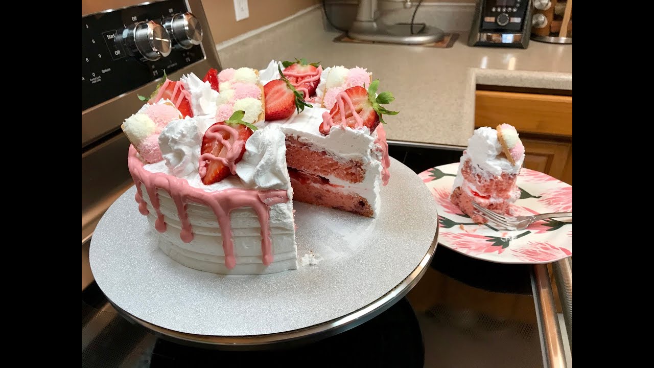 Pastel de fresas 🍓 Delicioso 😋 y muy Fácil de hacer!