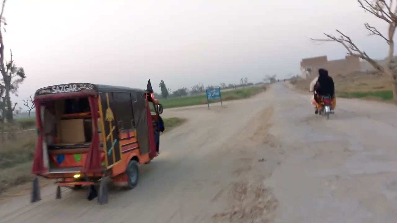 ماڑا سادات اور چوک گودار کے درمیان واقع 