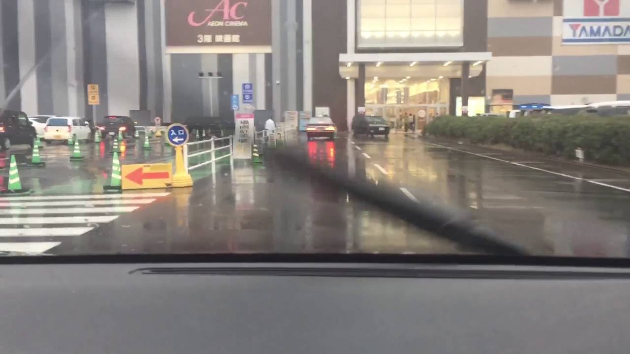 イオンモール綾川駐車場