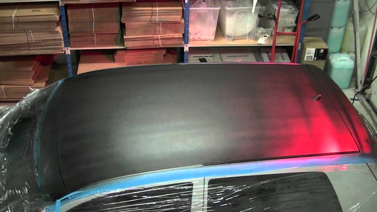 Plasti Dipping a roof of a Volkswagen Golf IV
