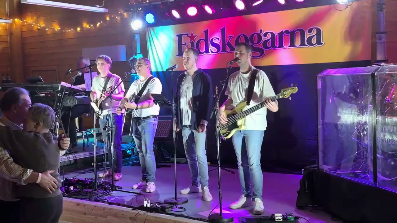 Darlin m Eidskogarna på Roverud Samfunnshus 28 2