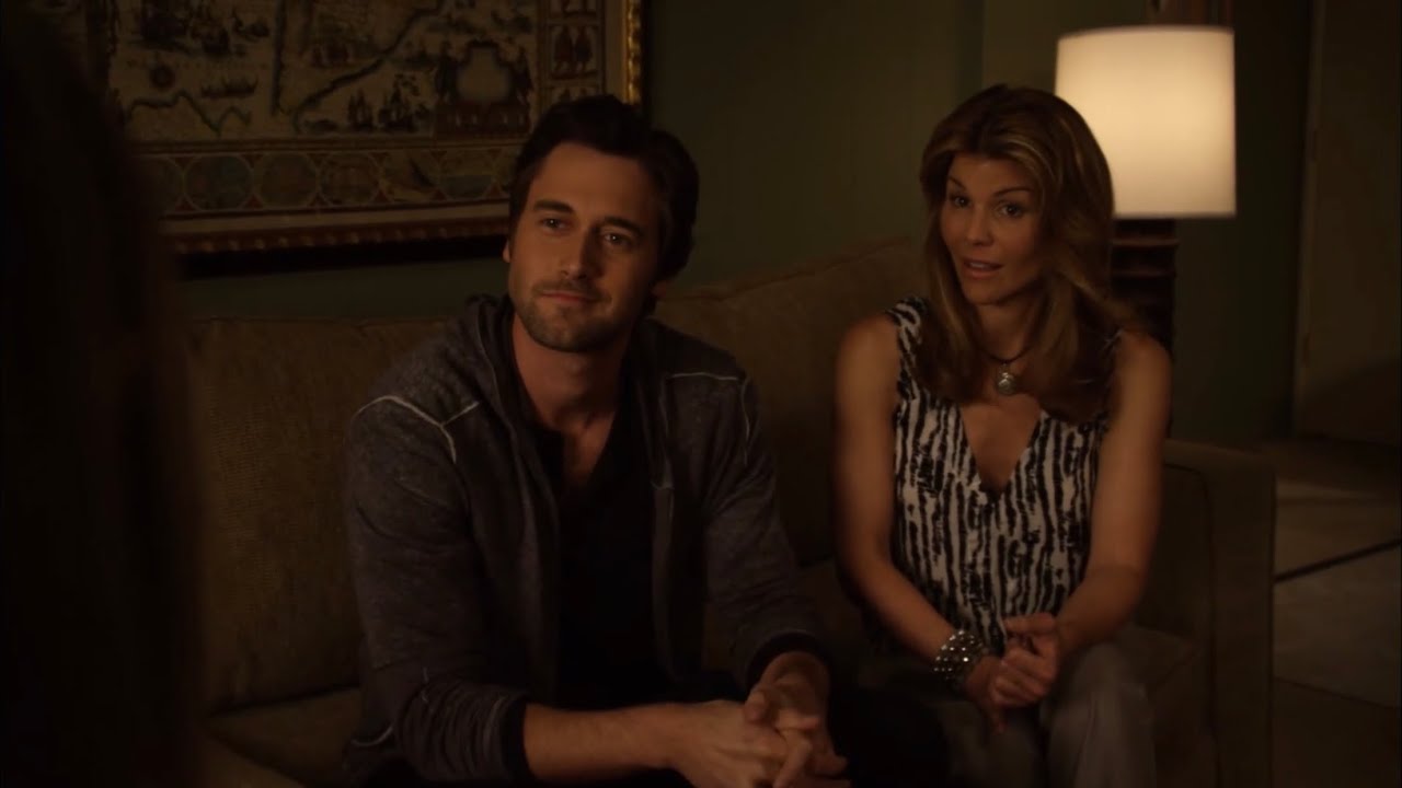 90210 Ryan, Jen & Debbie scene 3x20 Ryan Eggold, Lori Loughlin, Sara Foster