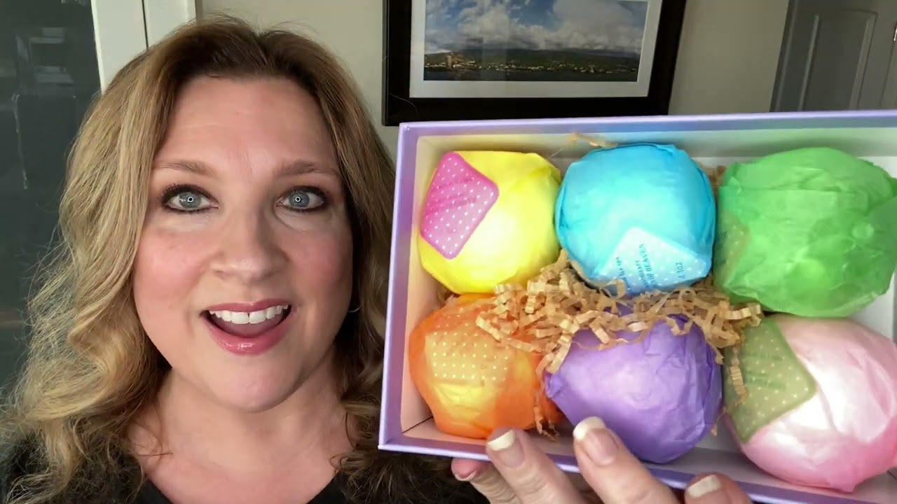 Turn a Blah Day Into A SPA Day! Easy Gift Idea for Her, Him & Kids With This Bath Bomb Set