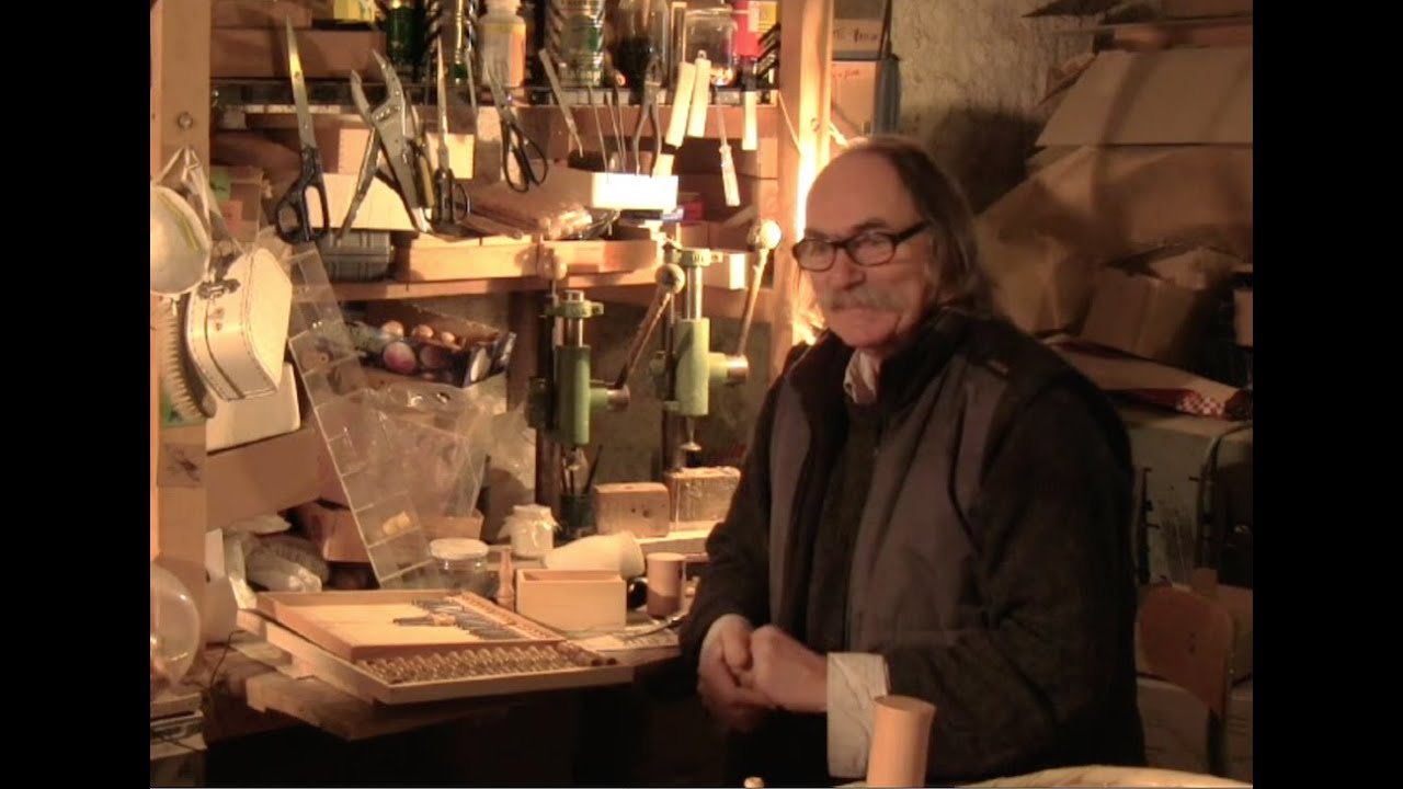 L'homme qui siffle aux oiseaux