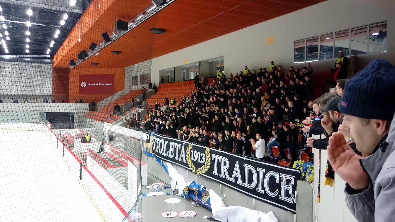 HC Frýdek Místek - LHK Jestřábi Prostějov (závěr zápasu + děkovačka, 27.12.2017)