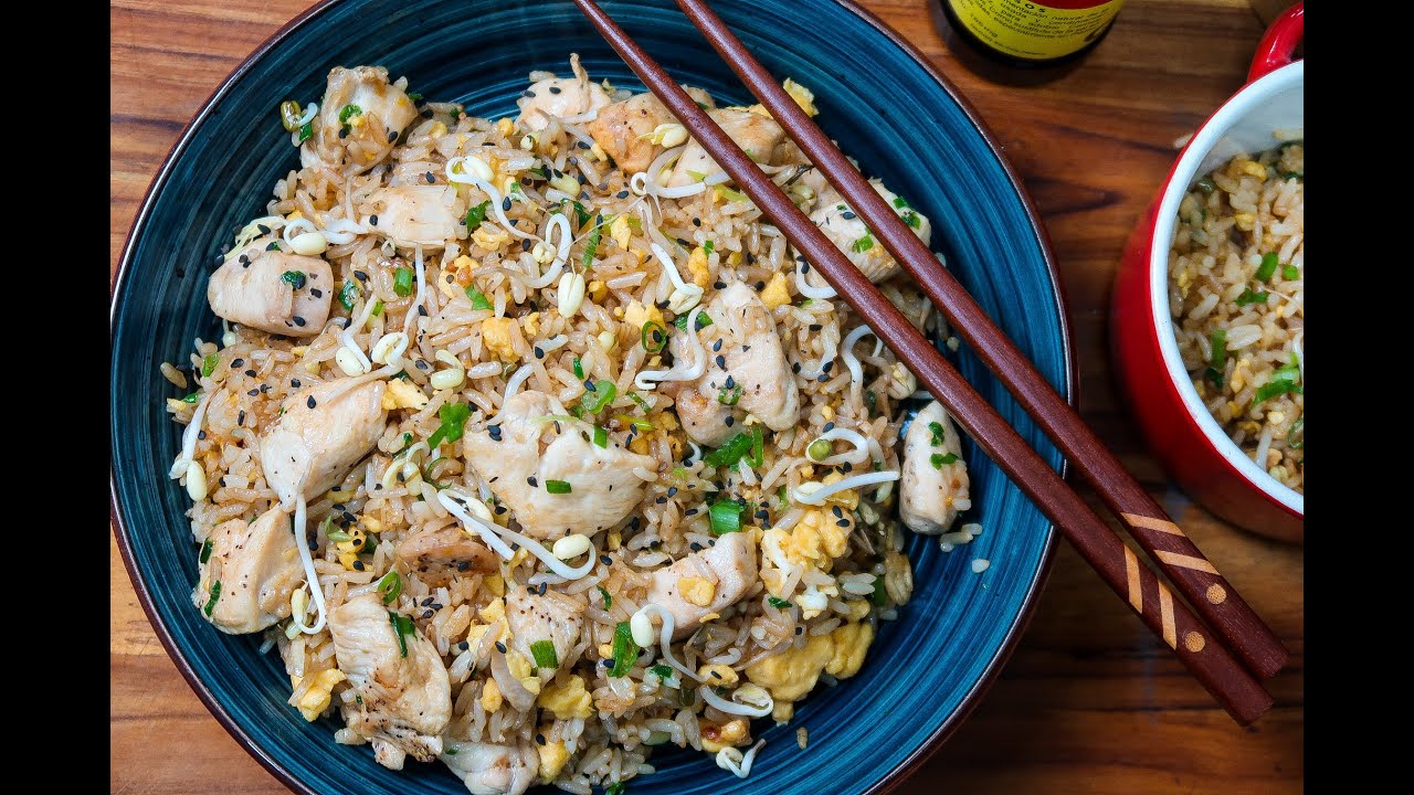 Arroz chaufa de pollo - Receta Peruana