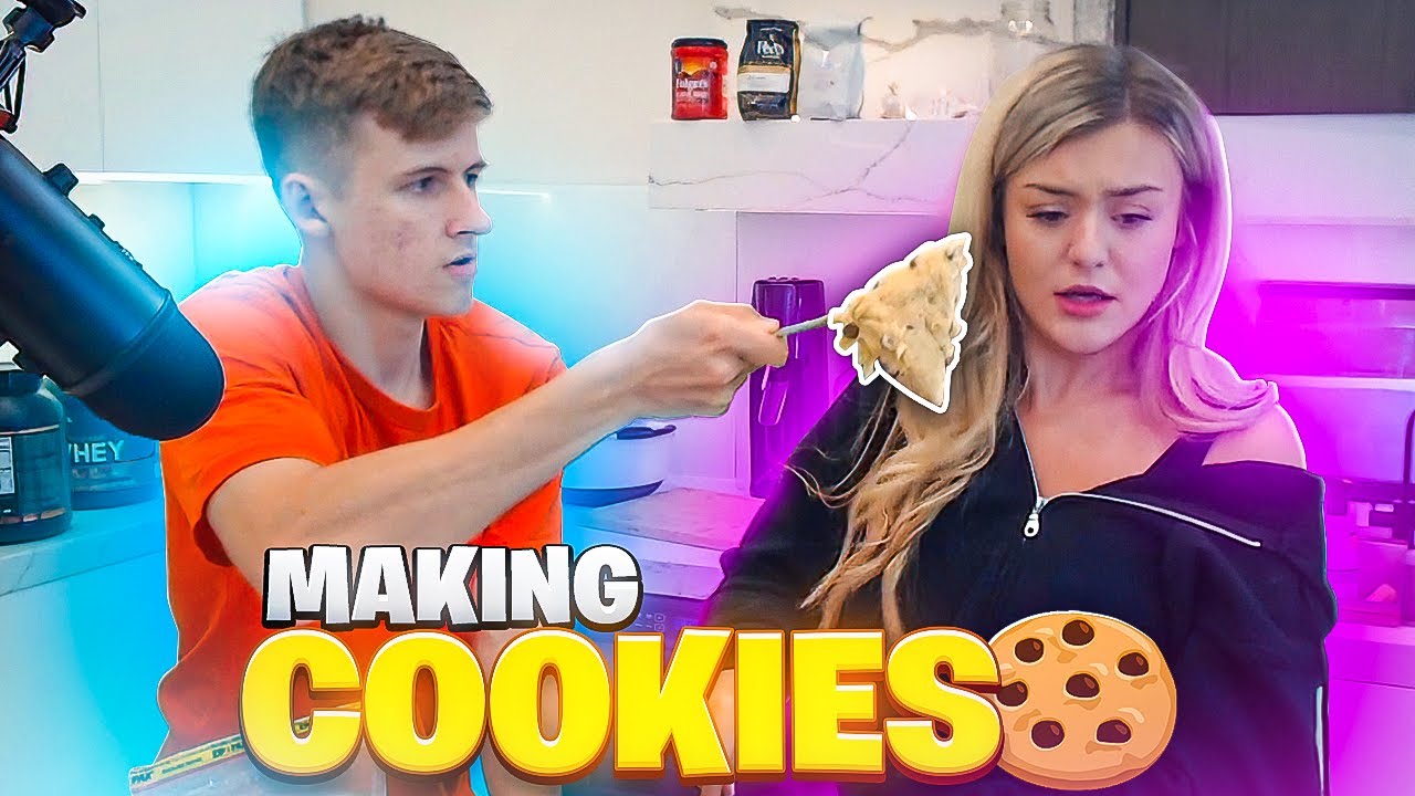 BrookeAB | BAKING IS EASY w/Symfuhny!