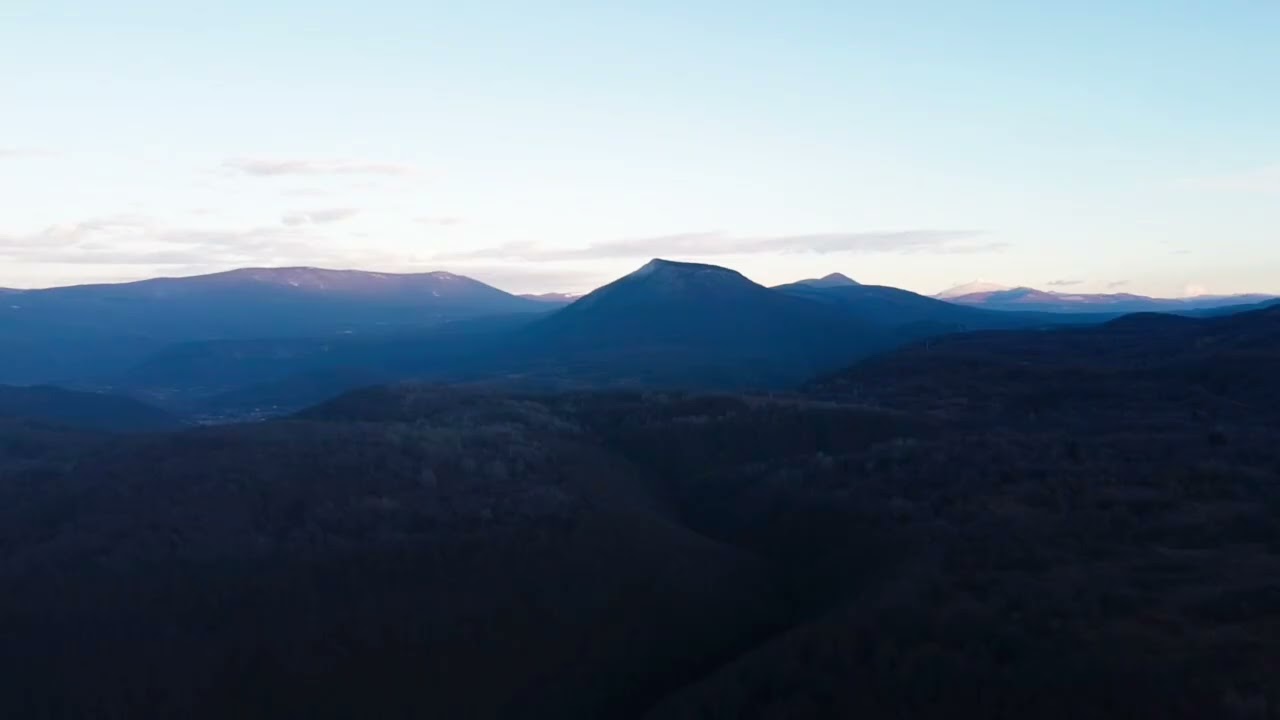 Veliki Skočaj i Plješevica iz zraka 