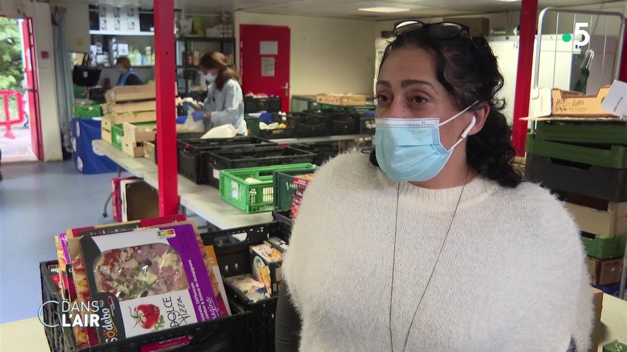 Crise sanitaire : les nouveaux pauvres  - reportage 