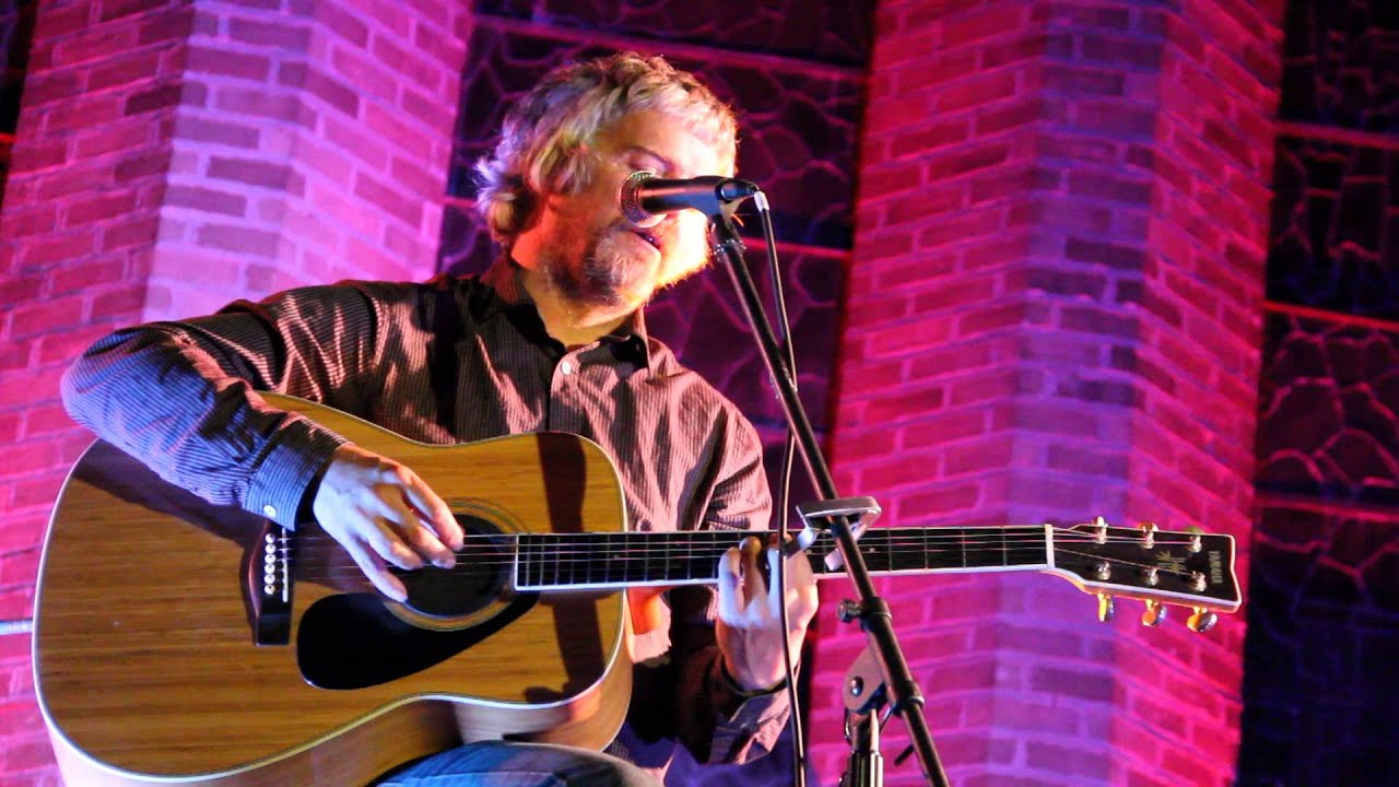 John Bramwell of I Am Kloot sings Blackbird