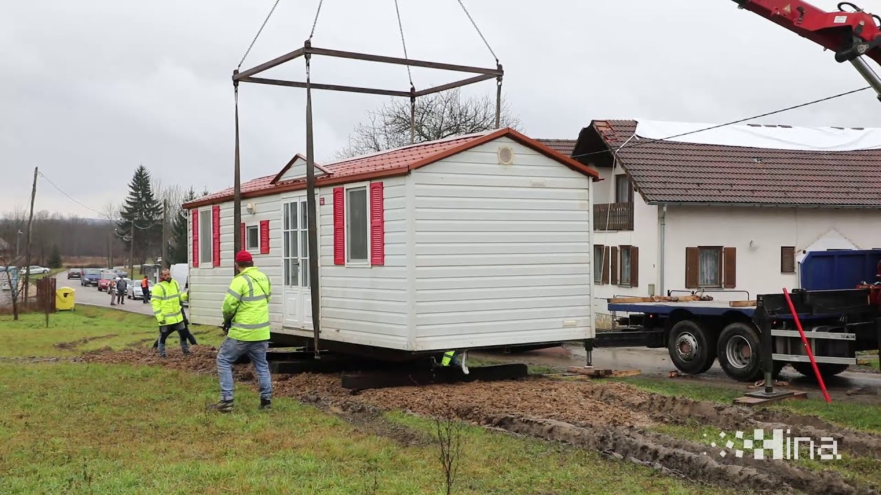 Postavljanje mobilnih kućica mještanima Novog sela glinskog