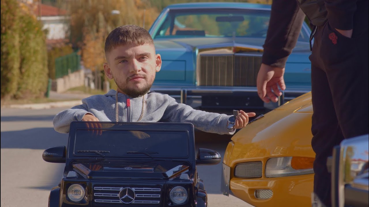 MOM4ETO - MLAD TATKO ( OFFICIAL VIDEO )