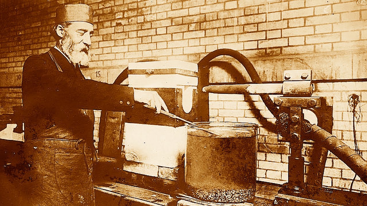 The Chemist Who First Isolated Fluorine