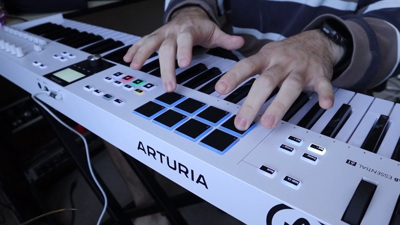 Making a Beat with the Arturia KeyLab Essential mk3 in Studio One