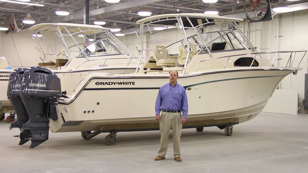 Grady-White MARLIN 300 Walkthrough with Eric Sorensen