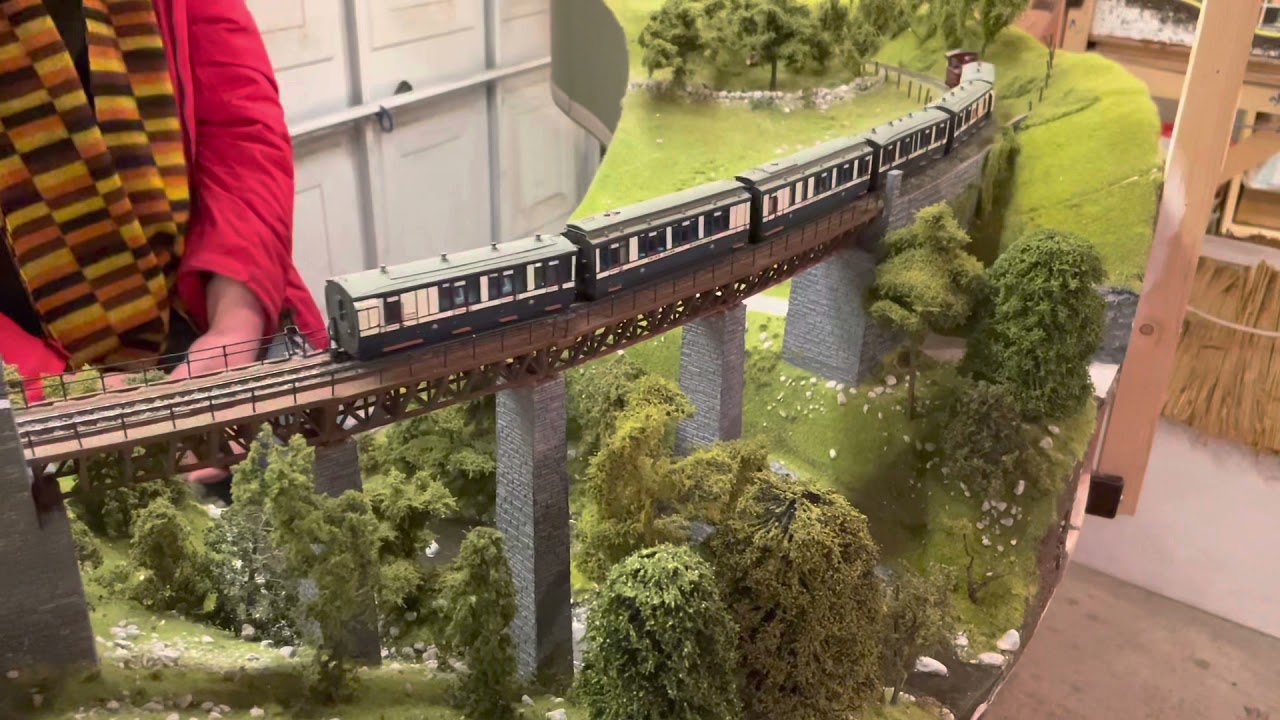 Bachmann Fairlie on the Clyre Valley