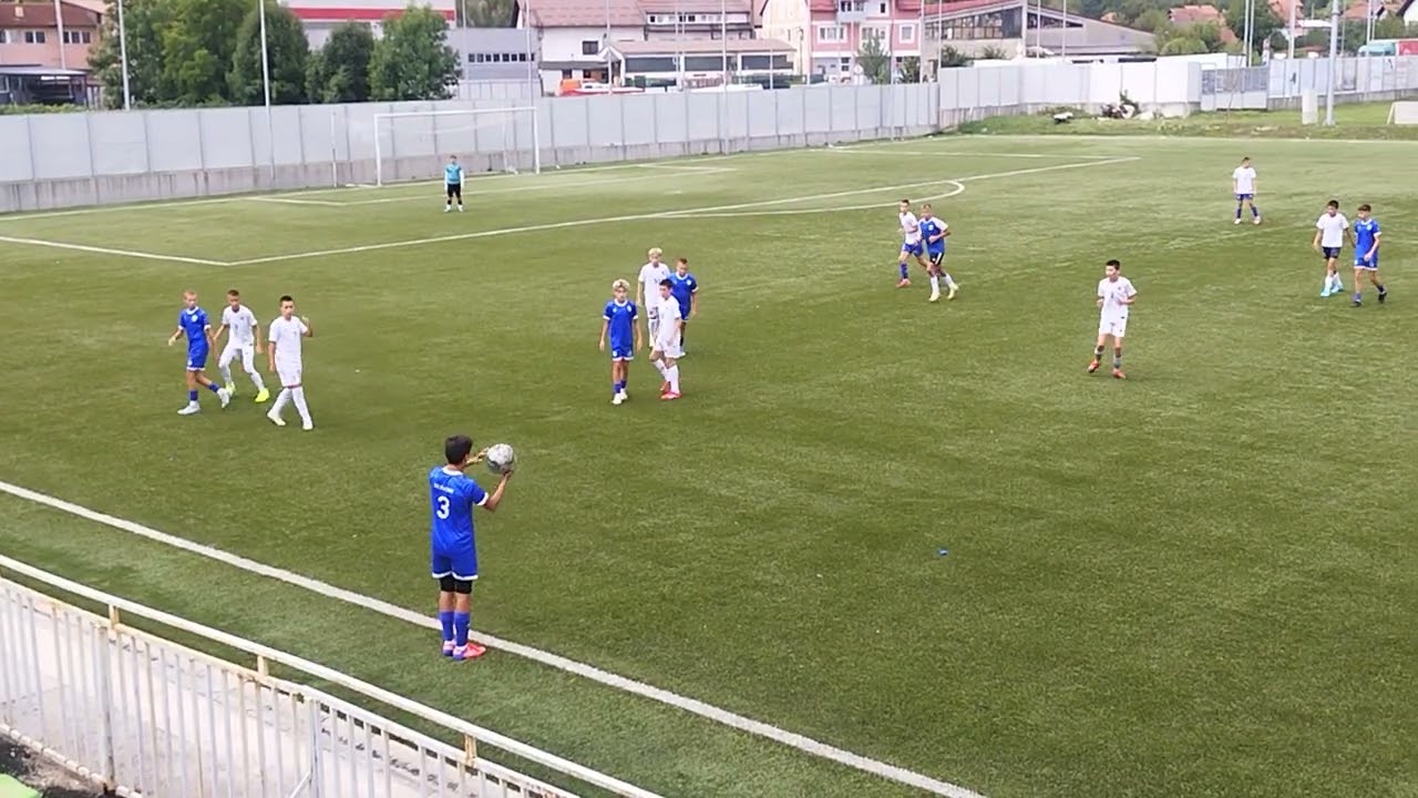 Fk Novi Grad - Fk Radnik Hadzici    0 - 0