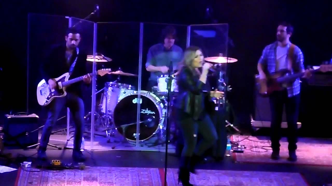 Amaia Montero - Muñeca de Trapo (Madrid 15.12.2015)