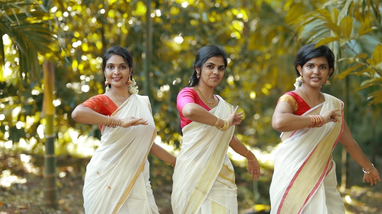 Onam Dance Cover by CrAzZy cOuSiNzZ