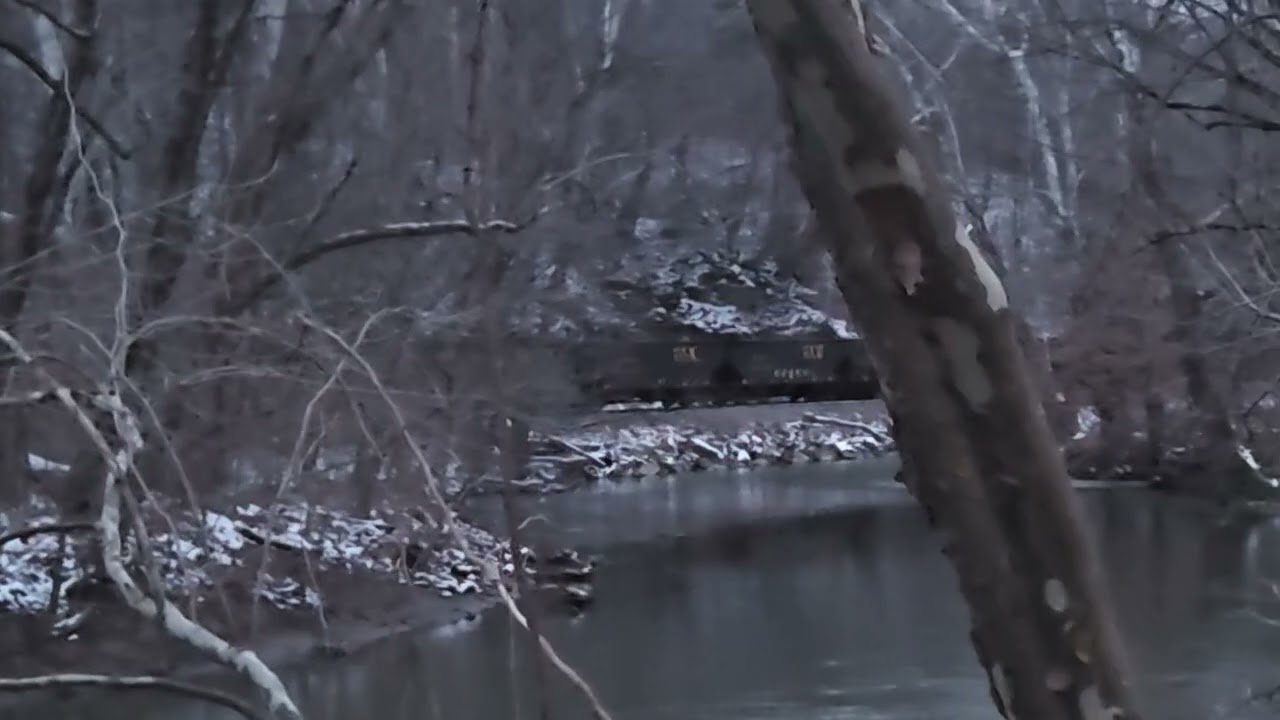 CSX ES44AH 780 leads E103 through Uneeda WV on the Pond Fork Subdivision 