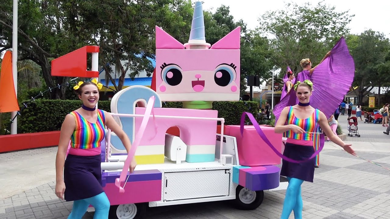 Unikitty's Cloud Cuckoo Land Crew FULL Show & Unikitty Meet at LEGO Movie Days, LEGOLAND Florida