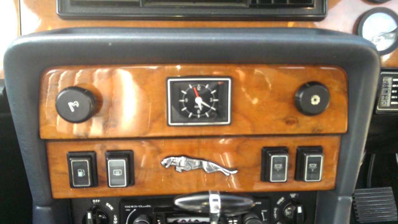 1985 JAGUAR 4.2 XJ6 AUTO BLUE