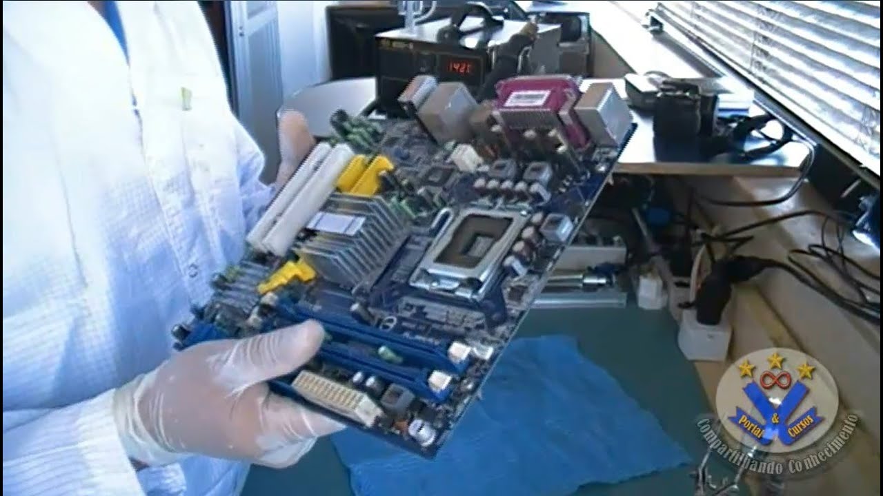 Manutenção de Computadores - Aula 10 - Lavagem da Placa Mãe