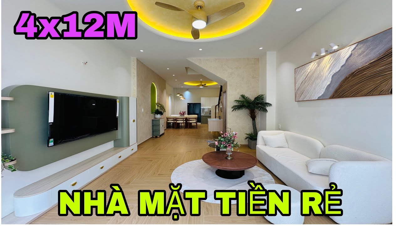 Bán nhà gò vấp đường thông xe hơi . Nội thất đẹp chủ bán gấp . Đáng xem