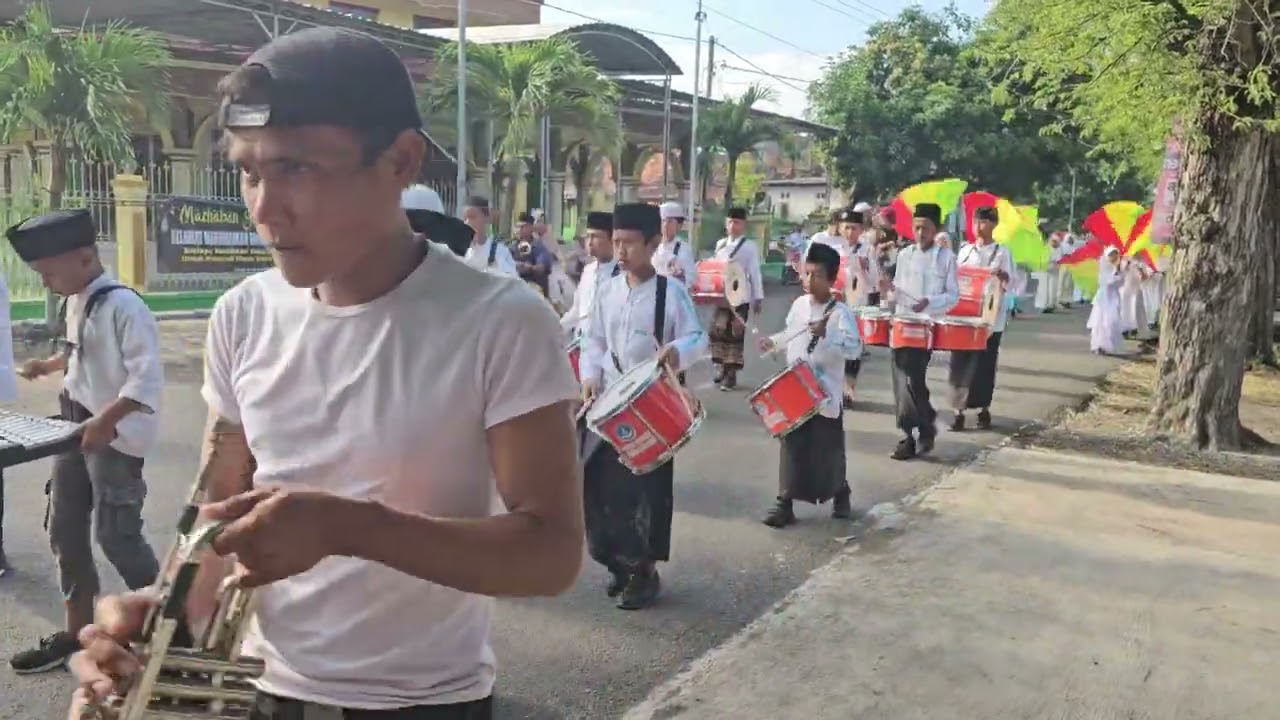 MARCHING BAND 