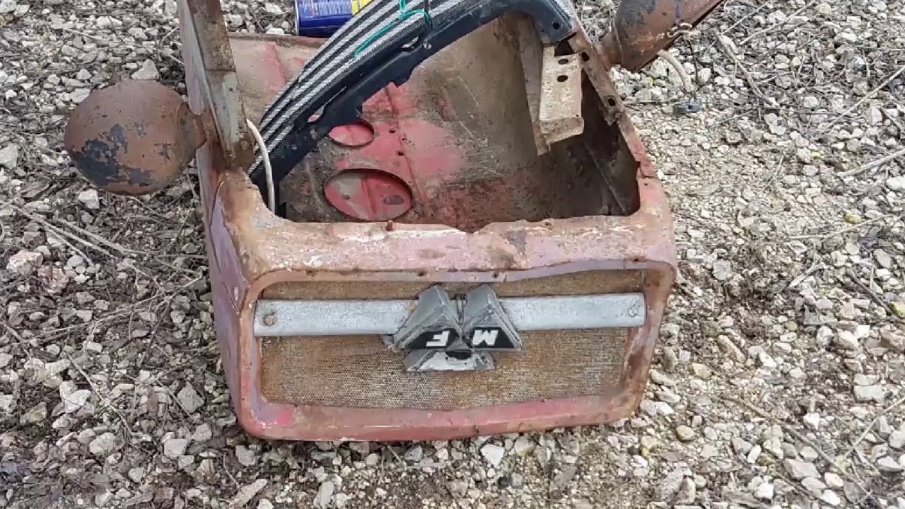 Massey Ferguson 135 y 1968 paint