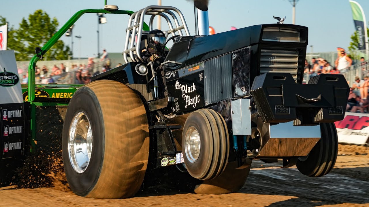 Wild Tractor Pulling 2025! 4.1 Limited Pro Stock Tractors! Osceola, IA friday session PPL! 
