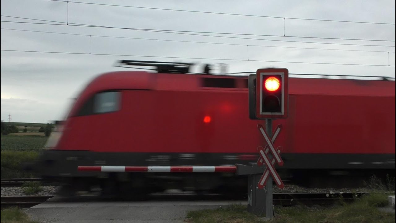 Železniční přejezd Zellerndorf (A) - 9.7.2022 / Austria railroad crossing
