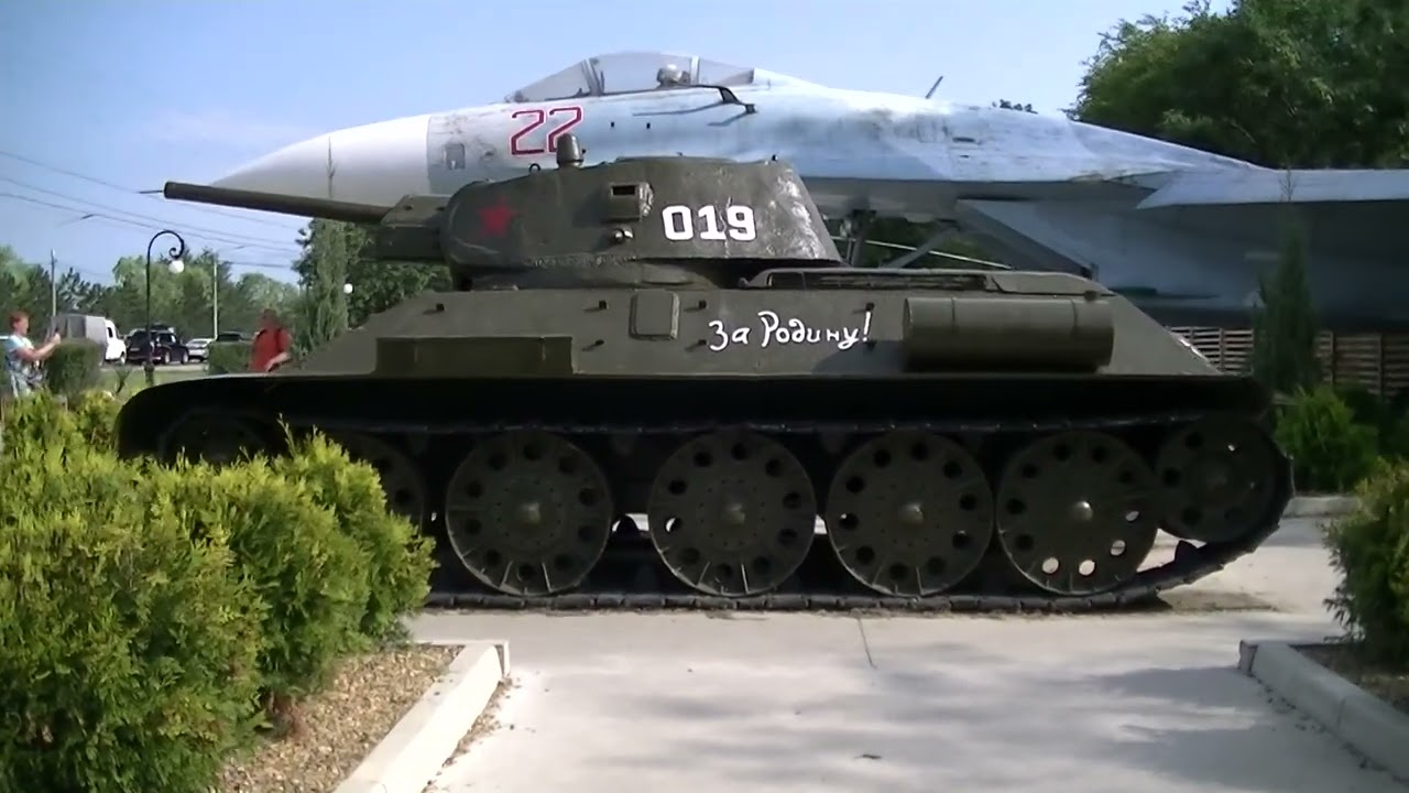 Сквер военной техники в Анапе. Краткий обзор.