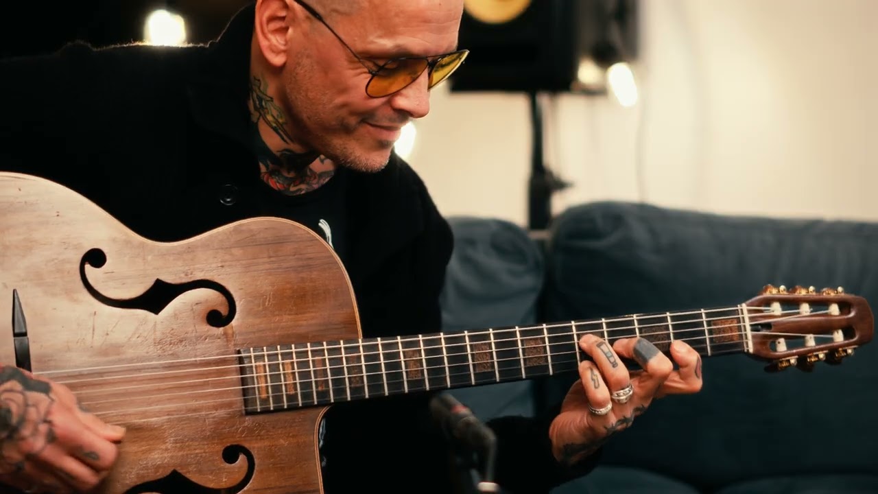 L'Hymne à l'Amour / Solo Guitar / Ghali HADEFI