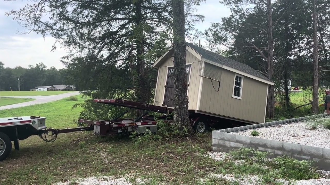 Storage shed delivery in Mountain View Arkansas 