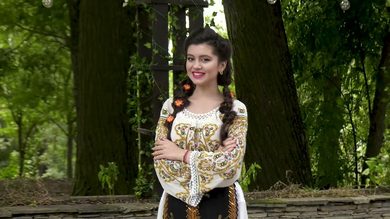 Lorena Elena Potarca -Neicuta cu ochi negrii (melodie ce apartine interpretei Victorita Lacatusu)