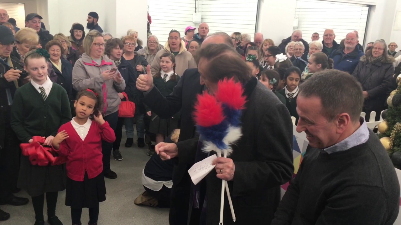 Ken Dodd Opens the New St Johns Market Liverpool 2016