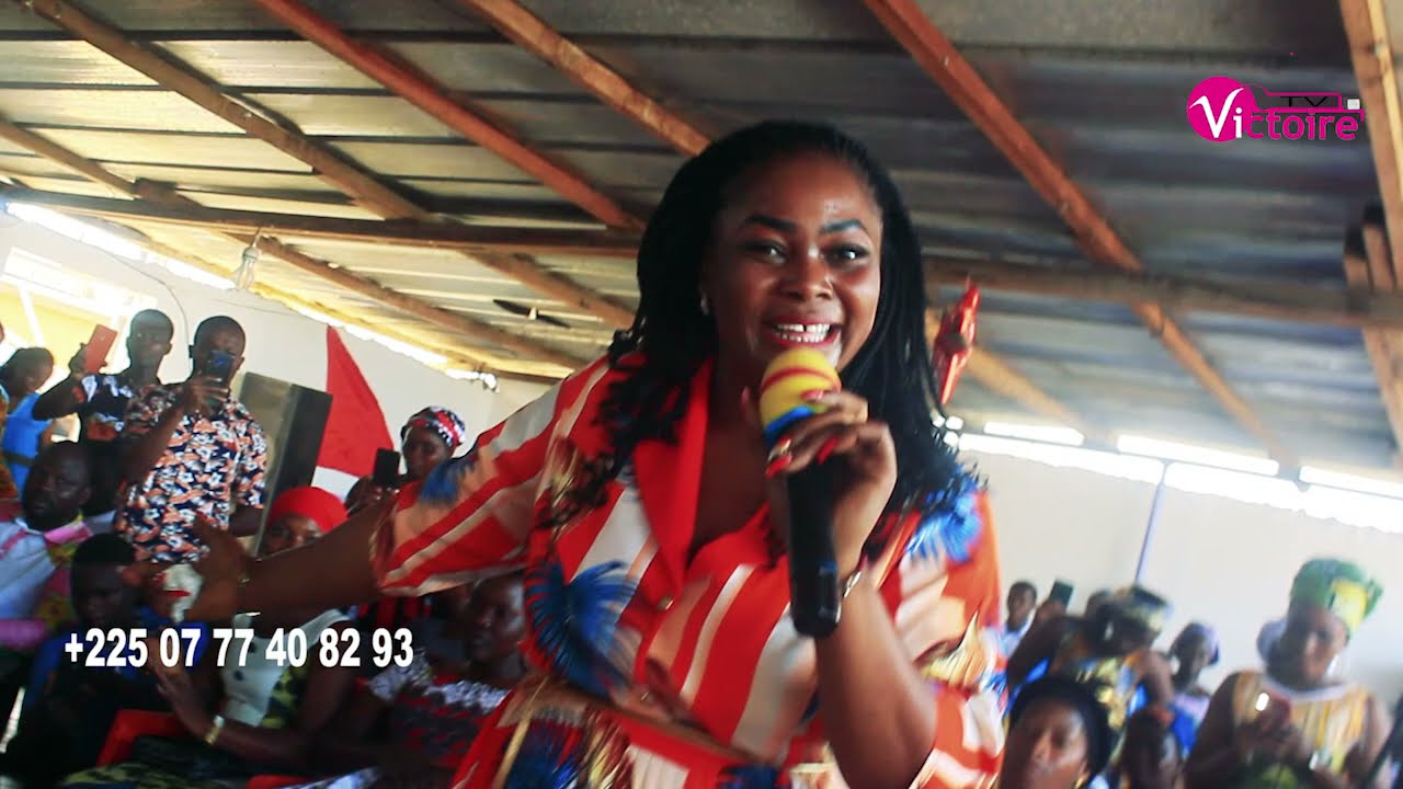 BERAKA NAOMI FAIT LE SHOW AU CAMP DE PRIERE CANAAN D'ABOBO BOCABO